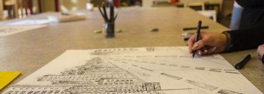 Atelier illustration : dessin à l'encre en cours